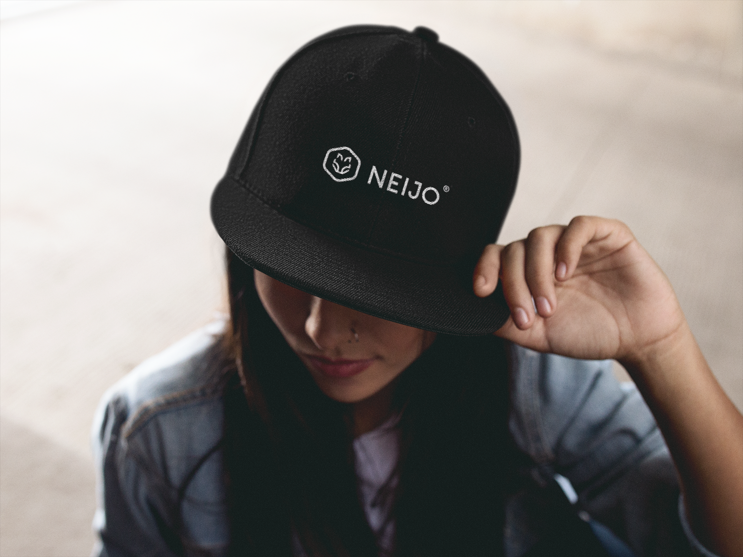 Snapback Cap weiss